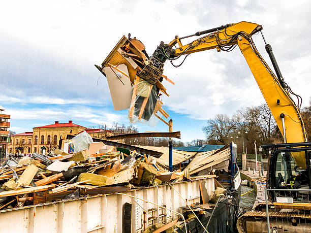 Best Construction Debris Removal  in Lake Pocotopaug, CT